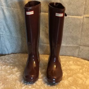 Hunter knee high rain boots 9